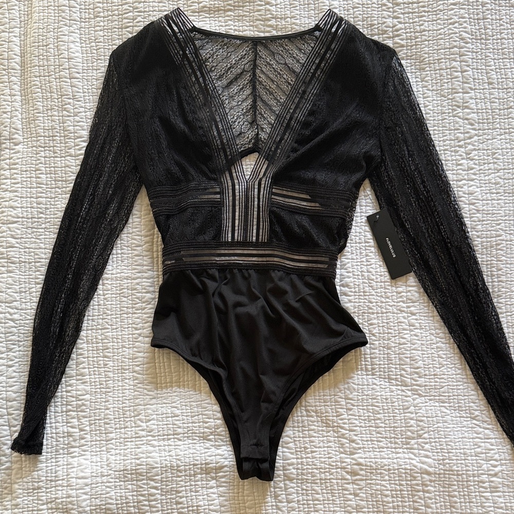 Lulu's Casita Black Sheer Lace Long Sleeve Bodysuit